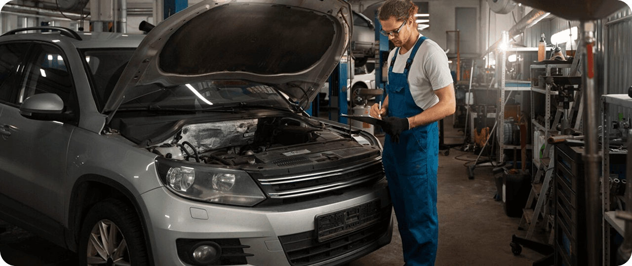 Miller40 mechanics providing roadside assistance